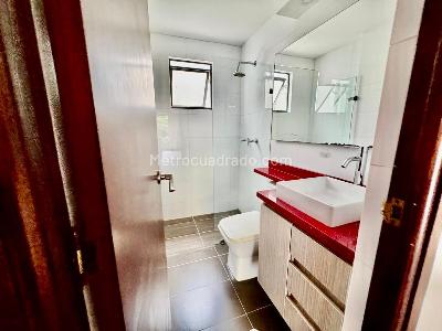 Casa de 3 alcobas en venta en Tierra Prometida, Envigado, 199 m² · foto 14 de 20