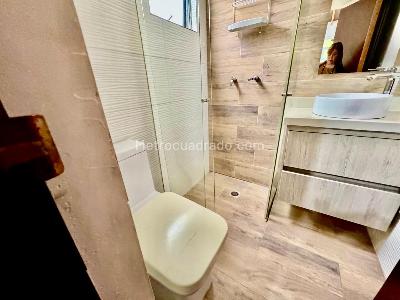 Casa de 3 alcobas en venta en Tierra Prometida, Envigado, 199 m² · foto 18 de 20