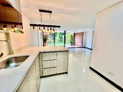 Casa de 3 alcobas en venta en Tierra Prometida, Envigado, 199 m² · foto 4 de 20