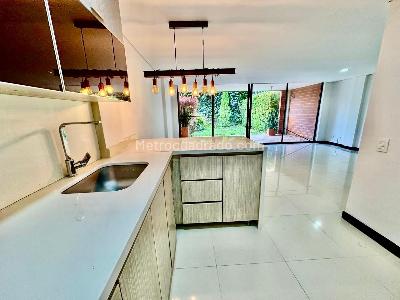 Casa de 3 alcobas en venta en Tierra Prometida, Envigado, 199 m² · foto 5 de 20