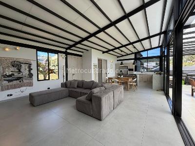 Casa de 3 alcobas en venta en Las Palmas, Envigado, 345 m² · foto 2 de 20