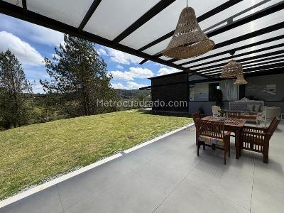 Casa de 3 alcobas en venta en Las Palmas, Envigado, 345 m² · foto 3 de 20