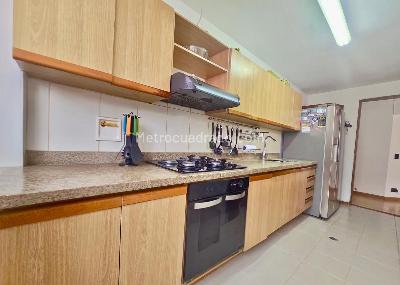Apartamento de 3 alcobas en venta en Belen Loma De Los Bernal, Medellín, 120 m² · foto 12 de 12