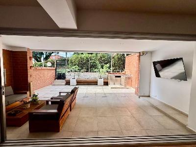 Casa de 3 alcobas en venta en La Visitacion, Medellín, 220 m² · foto 8 de 13