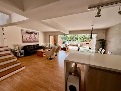Casa de 3 alcobas en venta en La Visitacion, Medellín, 220 m² · foto 6 de 13