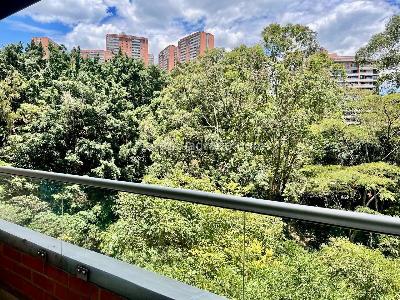 Apartamento de 3 alcobas en venta en Loma Del Chocho, Envigado, 124 m² · foto 5 de 18