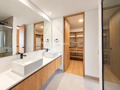 Apartamento de 2 alcobas en venta en El Poblado La Linde, Medellín, 110 m² · foto 18 de 20