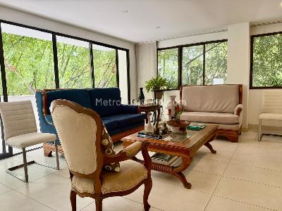 Apartamento de 2 alcobas en venta en El Poblado El Tesoro, Medellín, 230 m² · foto 2 de 20