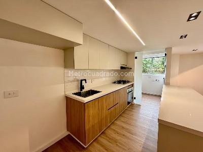 Apartamento de 2 alcobas en venta en La Visitacion, Medellín, 101 m² · foto 16 de 19