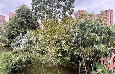 Apartamento de 2 alcobas en venta en La Visitacion, Medellín, 101 m² · foto 2 de 19