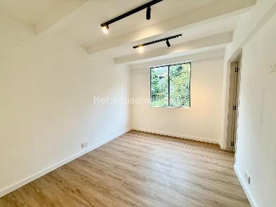 Apartamento de 2 alcobas en venta en La Visitacion, Medellín, 101 m² · foto 7 de 19