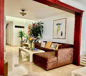 Casa de 4 alcobas en venta en El Poblado Las Lomas, Medellín, 266 m² · foto 8 de 20