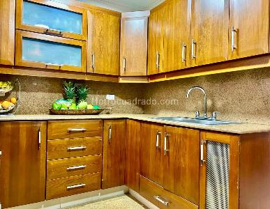 Casa de 4 alcobas en venta en El Poblado Las Lomas, Medellín, 266 m² · foto 9 de 20