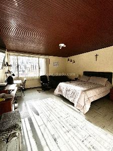 Casa de 5 alcobas en venta en Marsella Antigua, Bogotá, 270 m² · foto 8 de 20