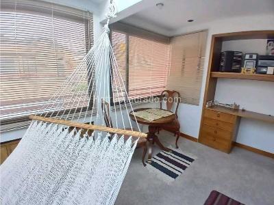 Apartamento de 4 alcobas en venta en Santa Barbara Central, Bogotá, 210 m² · foto 11 de 14