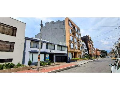 Casa de 5 alcobas en venta en Santa Barbara, Bogotá, 600 m² · foto 2 de 20