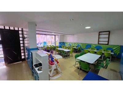 Casa de 5 alcobas en venta en Santa Barbara, Bogotá, 600 m² · foto 3 de 20