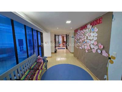 Casa de 5 alcobas en venta en Santa Barbara, Bogotá, 600 m² · foto 4 de 20