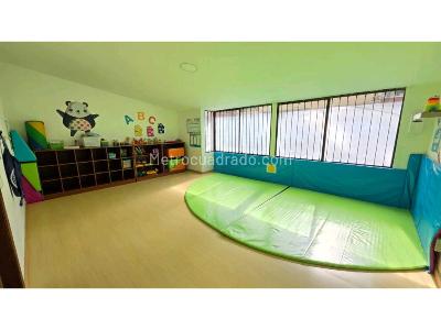 Casa de 5 alcobas en venta en Santa Barbara, Bogotá, 600 m² · foto 14 de 20