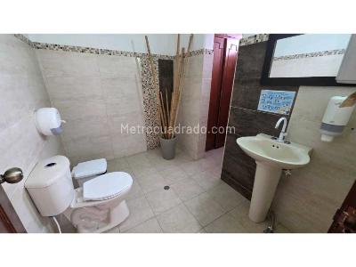 Casa de 5 alcobas en venta en Santa Barbara, Bogotá, 600 m² · foto 15 de 20