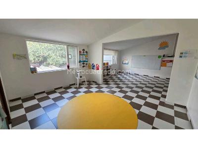 Casa de 5 alcobas en venta en Santa Barbara, Bogotá, 600 m² · foto 19 de 20