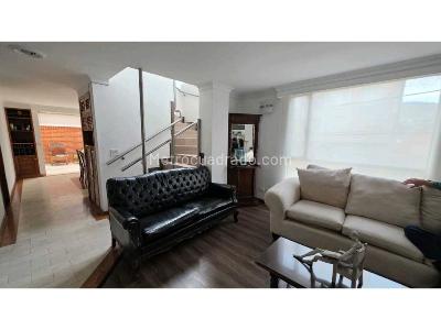 Apartamento en venta en Santa Barbara, Bogotá · foto 2 de 17