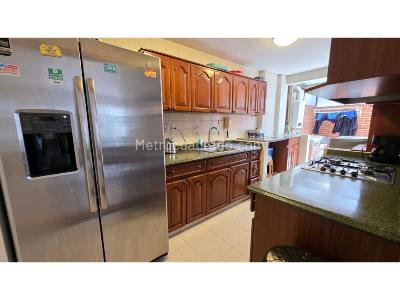 Apartamento en venta en Santa Barbara, Bogotá · foto 8 de 17