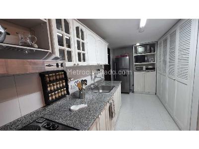 Apartamento en venta en Santa Barbara Central, Bogotá · foto 8 de 20