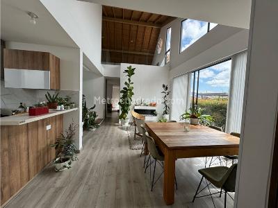 Casa de 3 alcobas en venta en Variante Cajica, Cajicá, 267 m² · foto 5 de 20