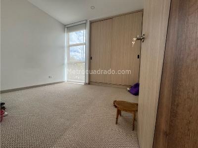 Casa de 3 alcobas en venta en Variante Cajica, Cajicá, 267 m² · foto 17 de 20