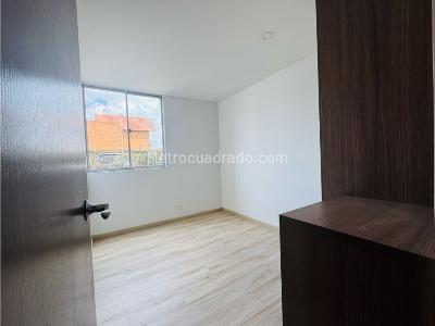 Apartamento de 3 alcobas en venta en Sexta Avenida, Cajicá, 77 m² · foto 12 de 20