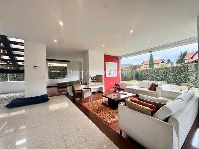 Casa de 3 alcobas en venta en Vereda Chunugua, Cajicá, 300 m² · foto 2 de 20