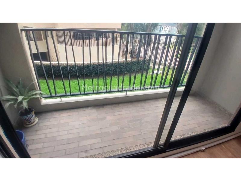 Piso – Cajicá - Más