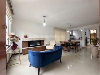 Casa en venta en Centro Cajica, Cajicá · foto 2 de 16