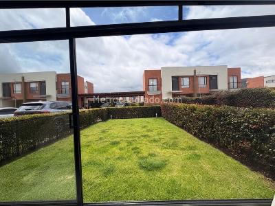 Casa de 3 alcobas en venta en Verada Calahorra, Cajicá, 365 m² · foto 5 de 18