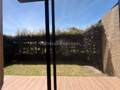 Casa en arriendo en Variante Cajica, Cajicá · foto 2 de 13
