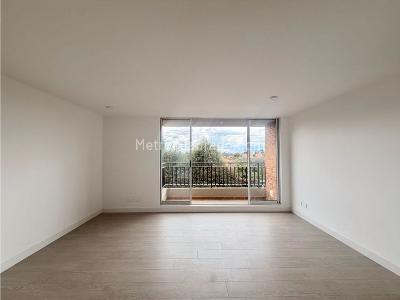 Apartamento de 3 alcobas en venta en Variante Cajica, Cajicá, 77 m² · foto 3 de 18