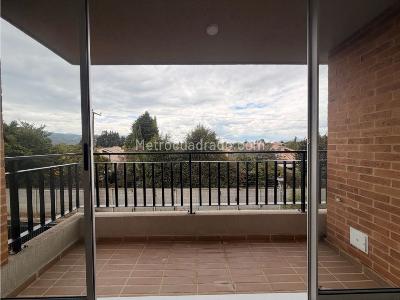Apartamento de 3 alcobas en venta en Variante Cajica, Cajicá, 77 m² · foto 4 de 18