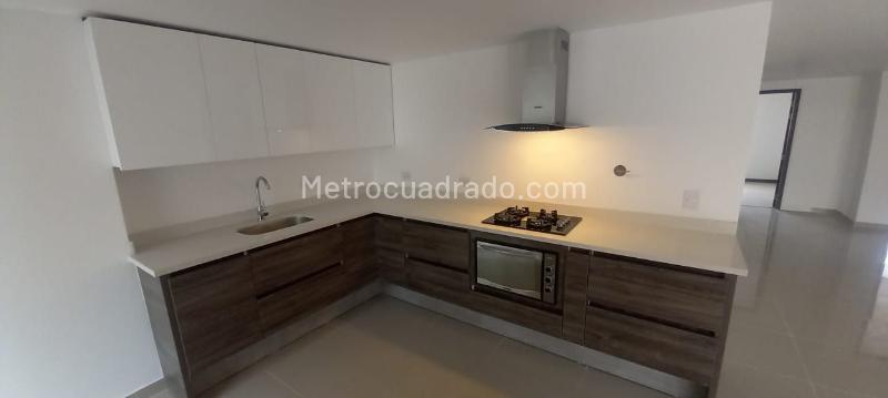 Apartamento Moderno de 3 Alcobas en Calasanz Parte Baja - 2