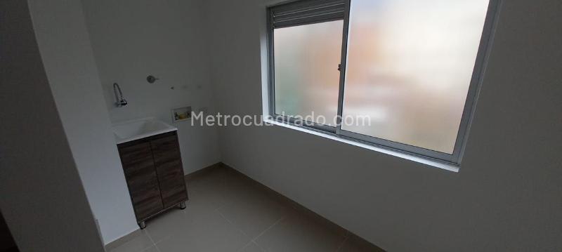 Apartamento Moderno de 3 Alcobas en Calasanz Parte Baja - 4