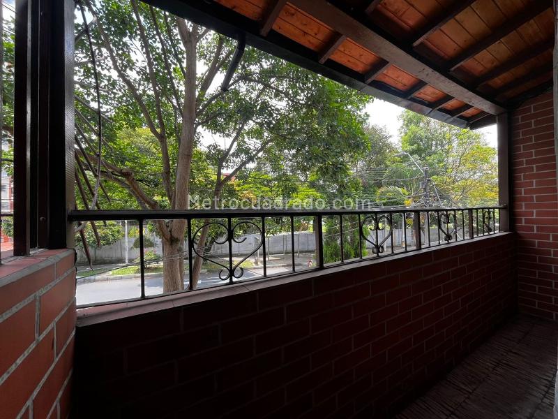 Casa en Arriendo, CALASANZ FERRINI, Medellín - Więcej