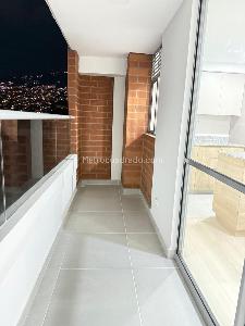 Apartamento de 2 alcobas en venta en Robledo Pilarica, Medellín, 64 m² · foto 6 de 14