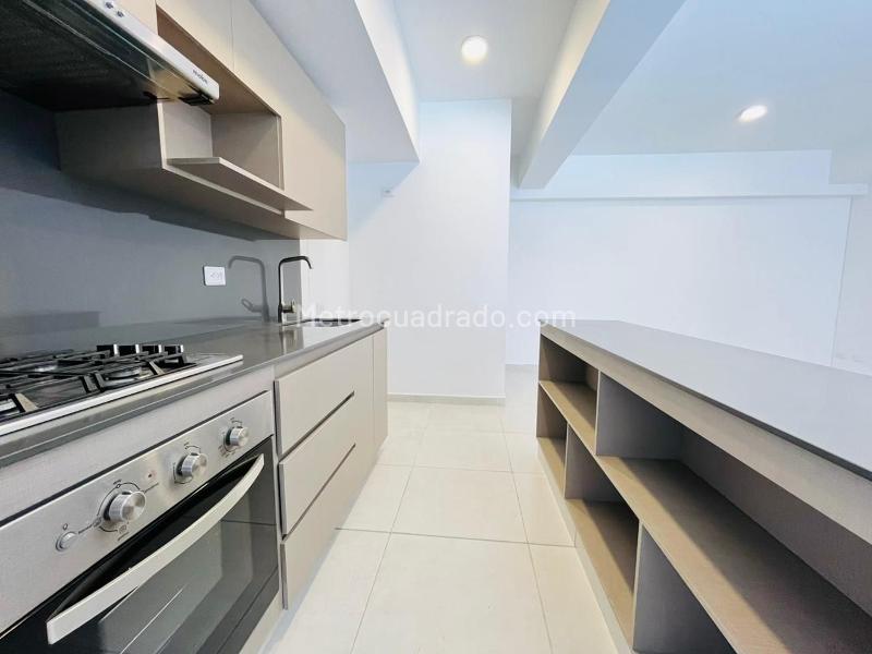 Exclusive 3BR Apartment with Amenities in Las Vegas, Envigado - 4