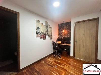 Casa de 3 alcobas en venta en El Poblado, Medellín, 205 m² · foto 13 de 20
