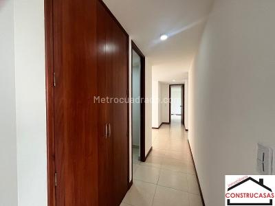 Apartamento de 3 alcobas en arriendo en El Poblado, Medellín, 120 m² · foto 16 de 20