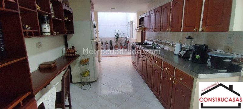 Casa – Medellín, La Castellana, Laureles-Estadio - Más