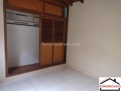 Casa de 3 alcobas en venta en La Floresta, Medellín, 101 m² · foto 12 de 20