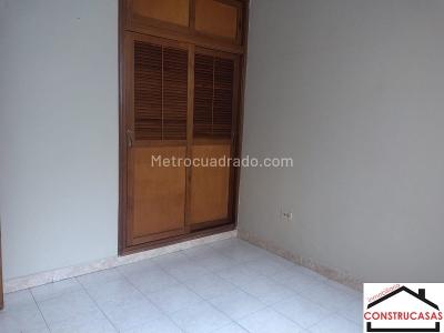 Casa de 3 alcobas en venta en La Floresta, Medellín, 101 m² · foto 17 de 20
