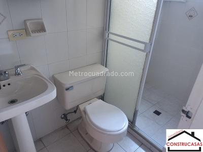 Casa de 3 alcobas en venta en La Floresta, Medellín, 101 m² · foto 18 de 20