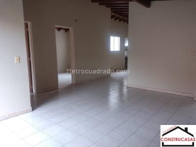 Casa de 3 alcobas en venta en La Floresta, Medellín, 101 m² · foto 9 de 20
